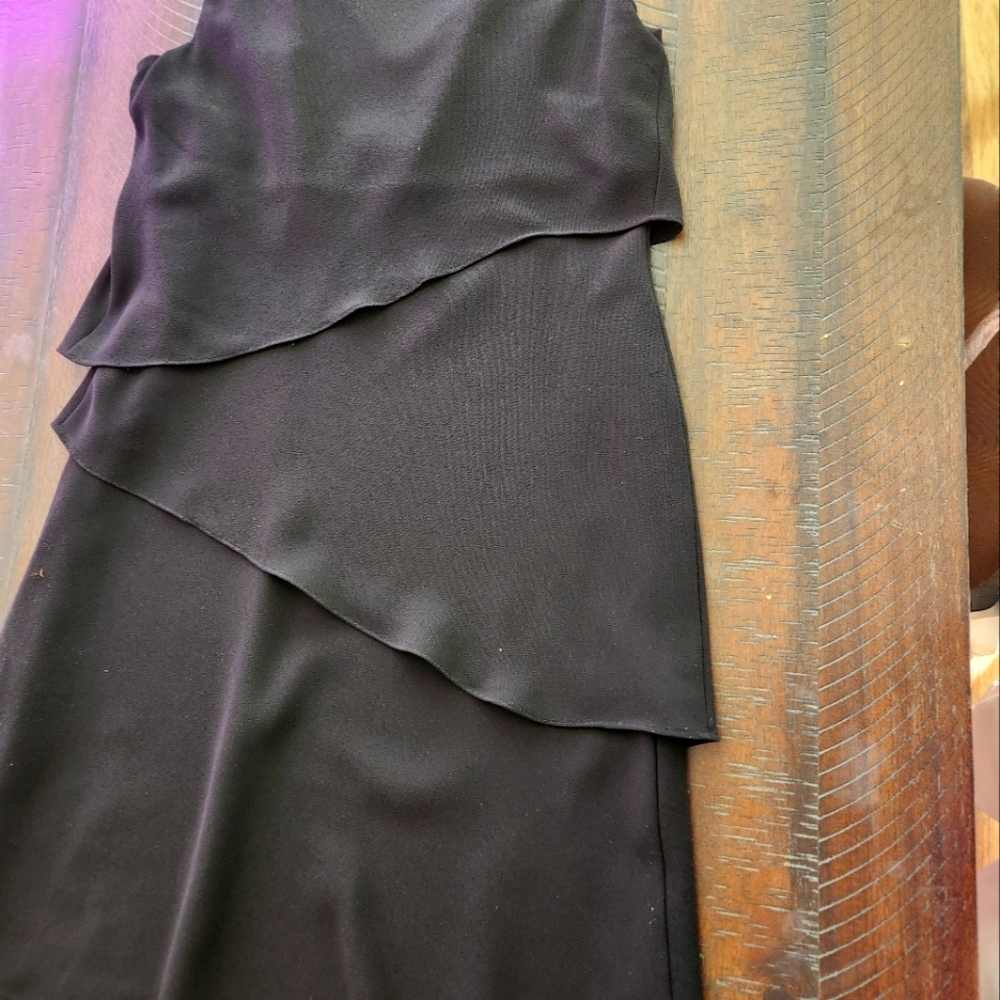 Jones New York black mid-length dress size 6